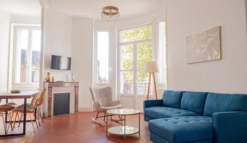 Deluxe Apartment