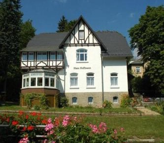 Apartment with Garden View