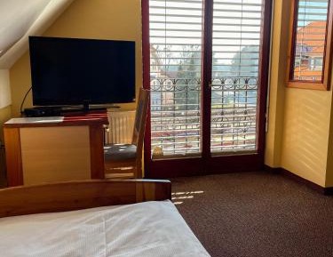 Single Room with Private Bathroom