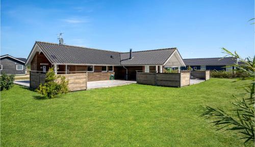 Four-Bedroom Holiday Home