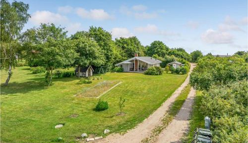 Four-Bedroom Holiday Home