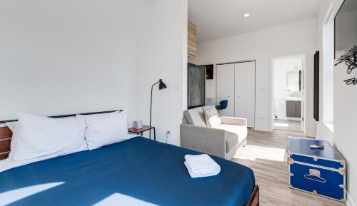 Studio Apartment
