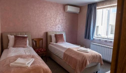 Twin Room with Private Bathroom