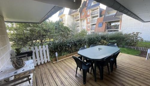 Apartment (6 Adults)