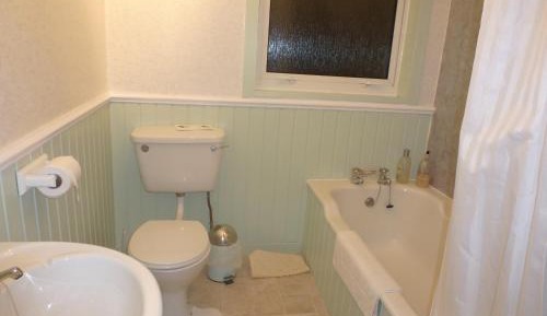 Single Room with Shared Bathroom