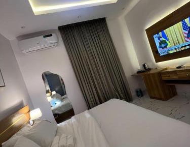 Deluxe Single Room
