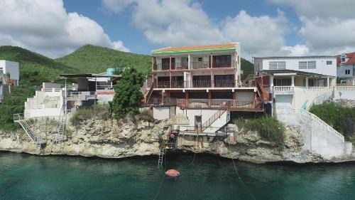 Villa - Beach Front