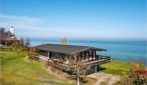 Three-Bedroom Holiday Home 