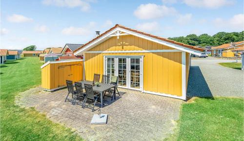 Four-Bedroom Holiday Home