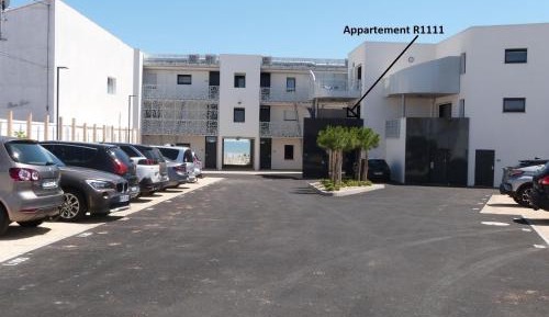 Apartment (4 Adults)