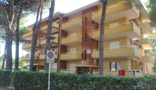 Two-Bedroom Apartment with Balcony (6 Adults)