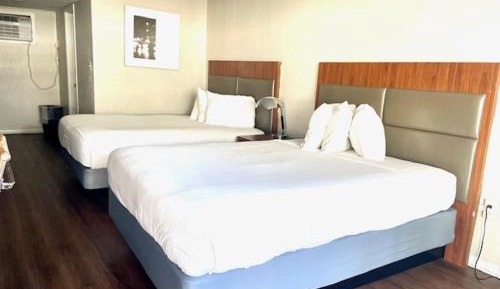 Queen Room