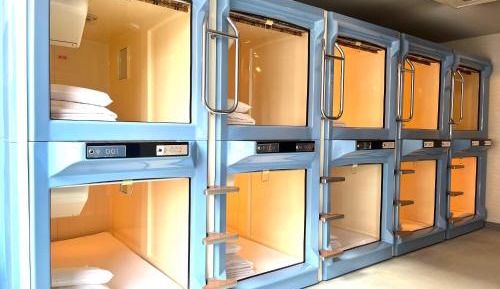 Single Room with Shared Bathroom