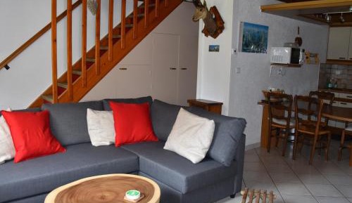 Chalet (6 Adults)