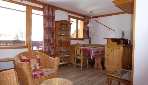 Apartment (4 Adults)