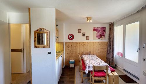Apartment (6 Adults)