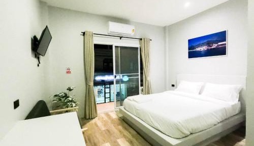 Queen Room