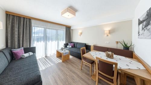Luxury Two-Bedroom Apartment with Balcony