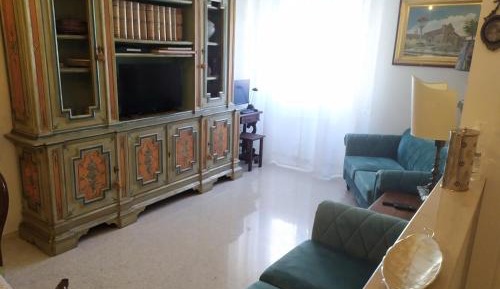 Four-Bedroom Deluxe Apartment