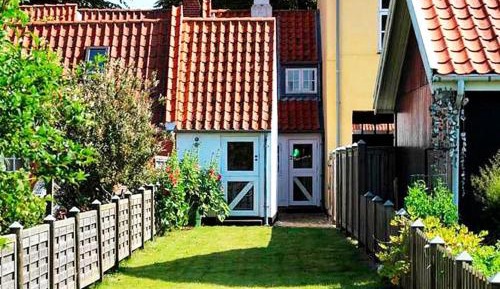 One-Bedroom Holiday Home