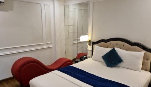 Standard Queen Room