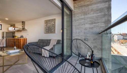 Premium Apartment with Balcony
