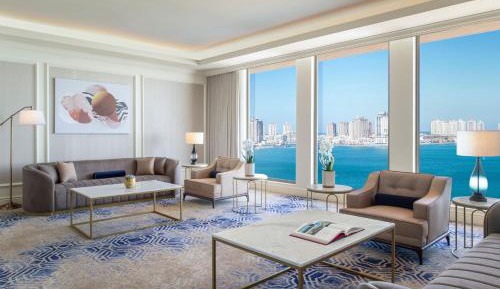 Empire Suite, 2 Bedroom Larger Suite, Sea view, Corner room
