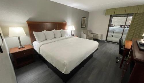 Single Room with Private Bathroom