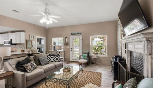 Three-Bedroom Holiday Home 