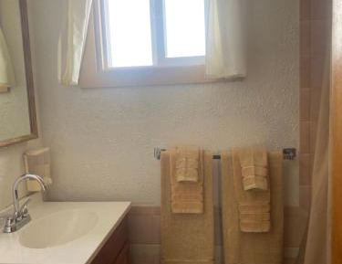 Deluxe Double Room (2 Adults + 1 Child)