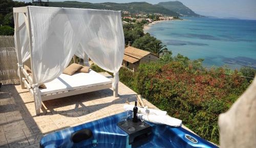 Deluxe Suite Sea View with Hot Tub
