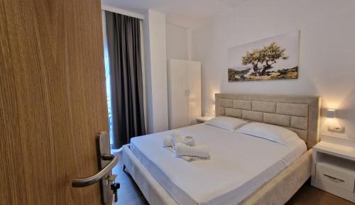 Deluxe Double Room with Balcony and Sea View