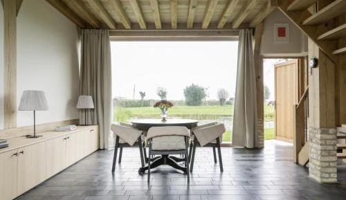 Family Room with Lake View
