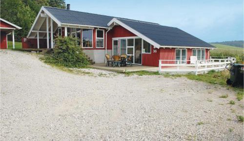 Three-Bedroom Holiday Home 