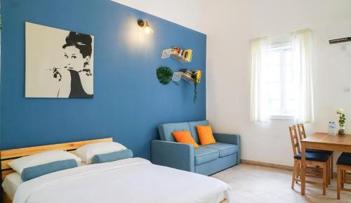 Apartment with Balcony