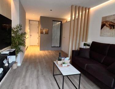 King Studio with Sofa Bed