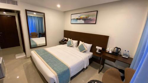 Standard King Room