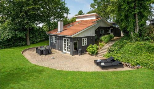 Two-Bedroom Holiday Home