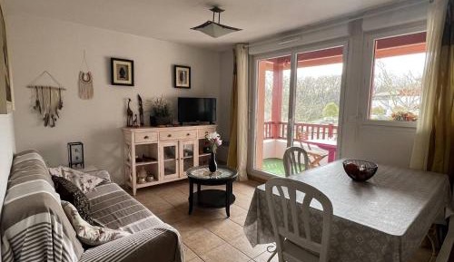Apartment (3 Adults)