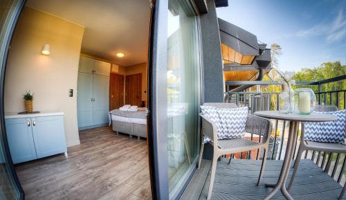 Deluxe Double Room with Shower