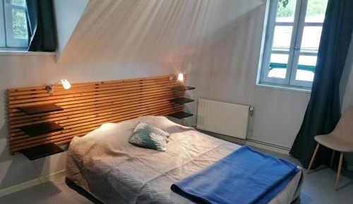 Double Room with Shared Bathroom