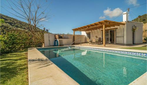 Two-Bedroom Holiday Home