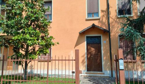 Apartment with Garden View