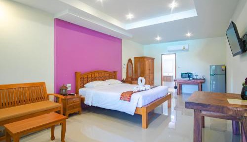 Deluxe Double or Twin Room