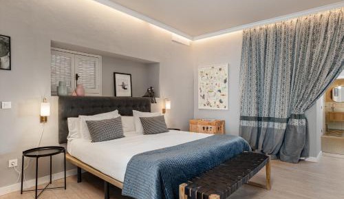Deluxe Junior Suite with King bed 
