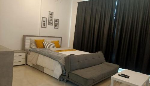 King Studio with Sofa Bed