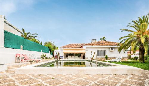 Three-Bedroom Holiday Home 