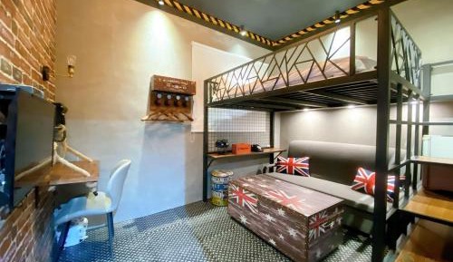 Standard Queen Room