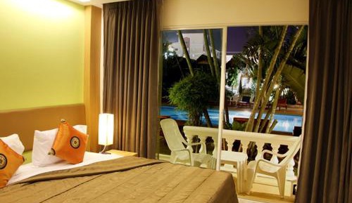 Deluxe Double Room - Pool Side 