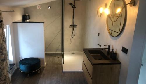 Double Room with Private Bathroom
